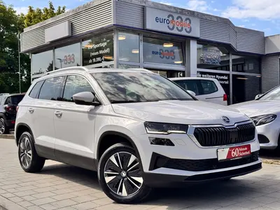 Škoda Karoq Style · LED · ACC · BT · SHZ · MFL · Navi · Klimatr