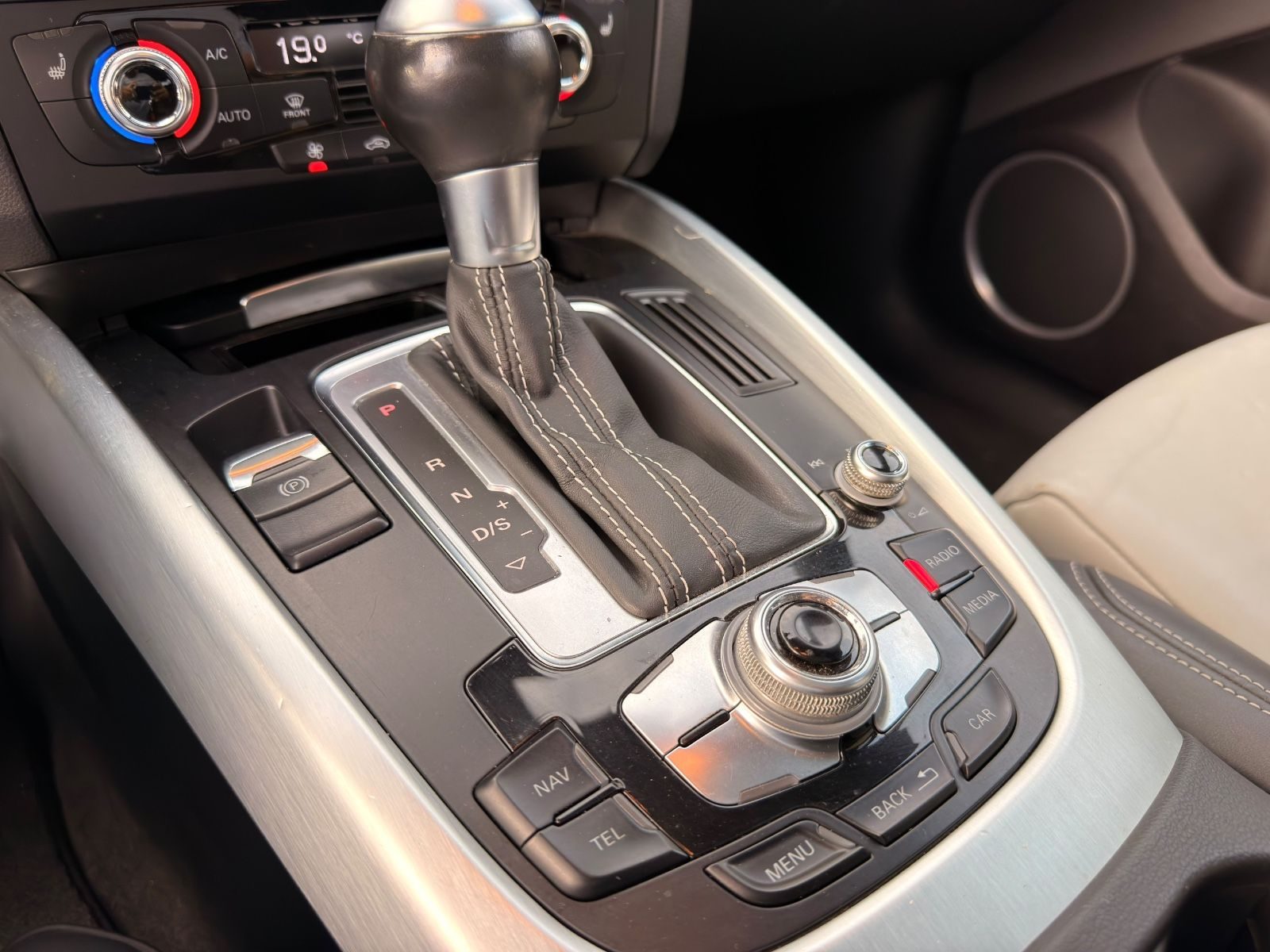 Audi SQ5 – Foto 22