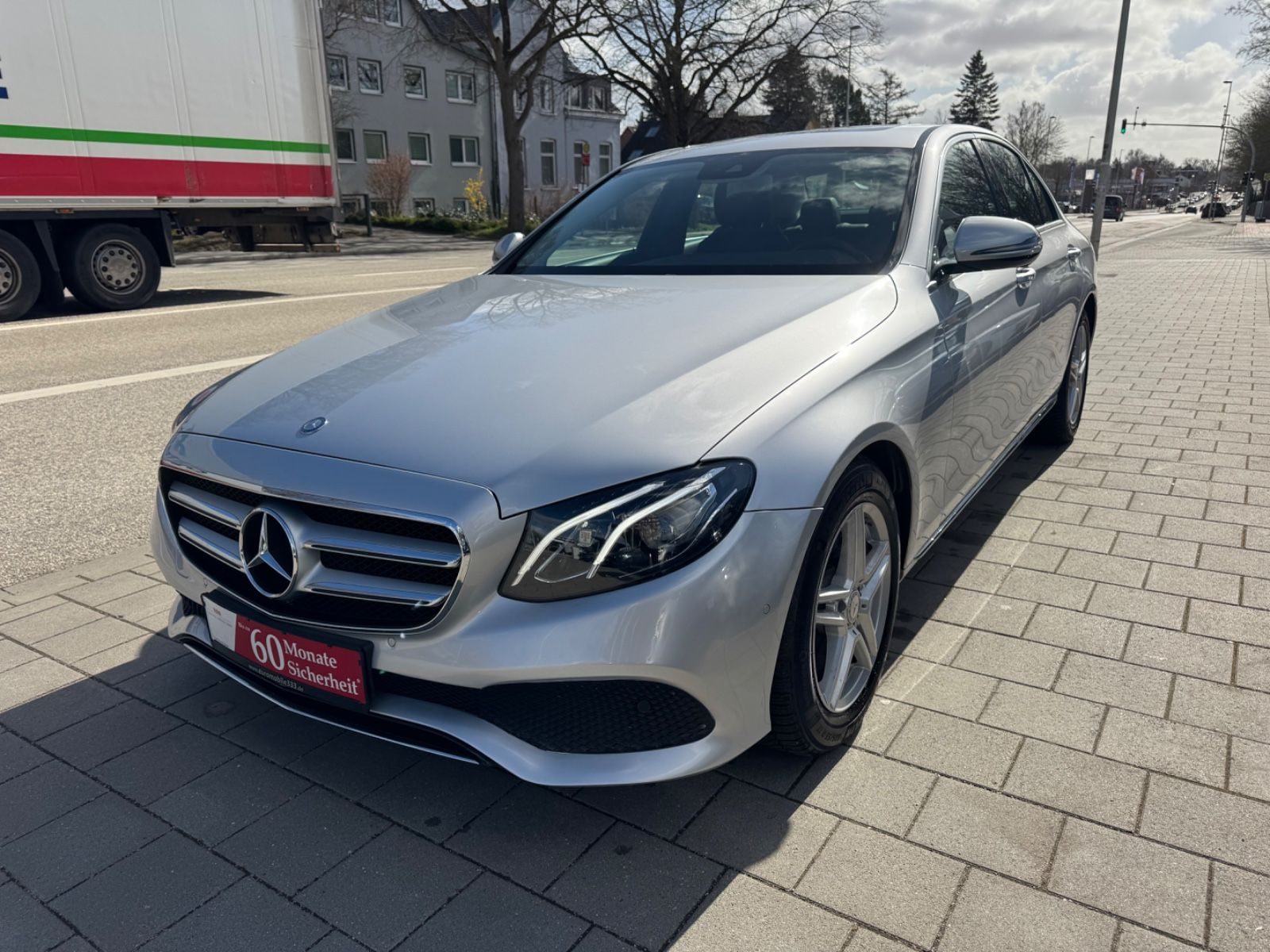 Mercedes-Benz E 220 – Bild 3