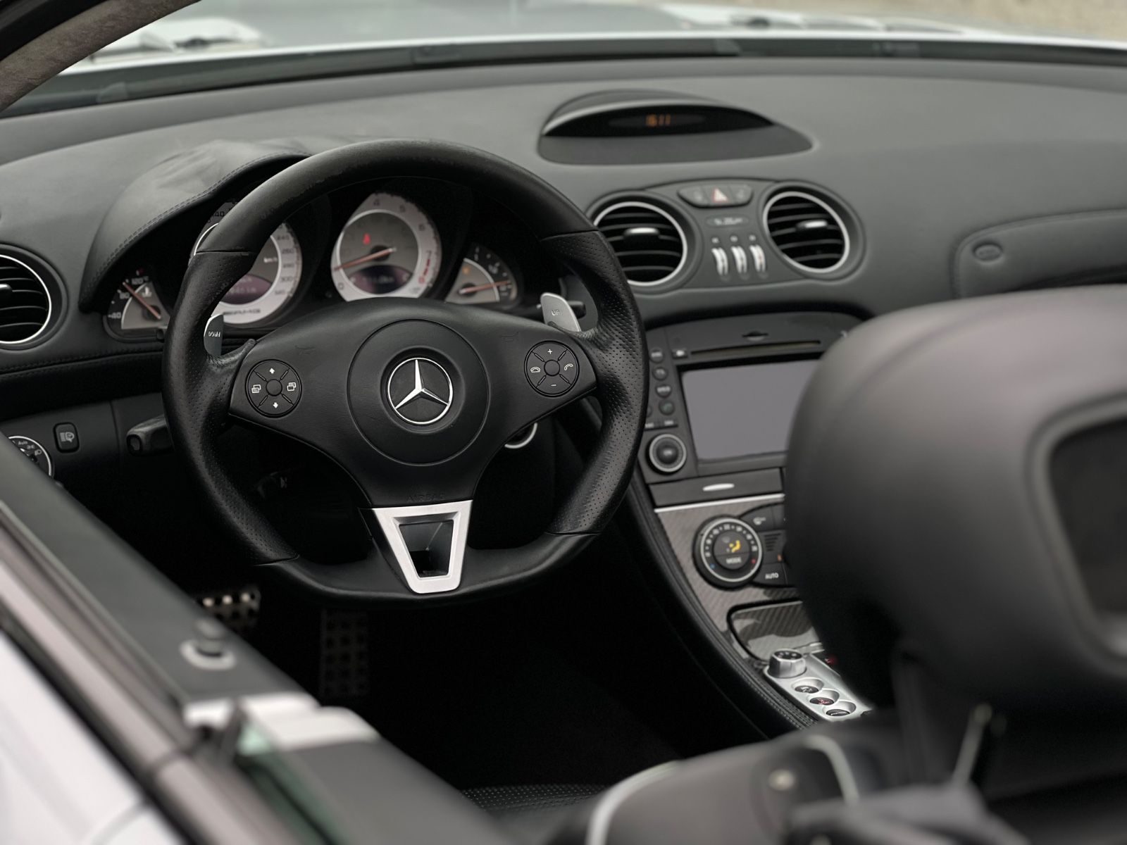 Mercedes-Benz SL 63 AMG – Foto 9