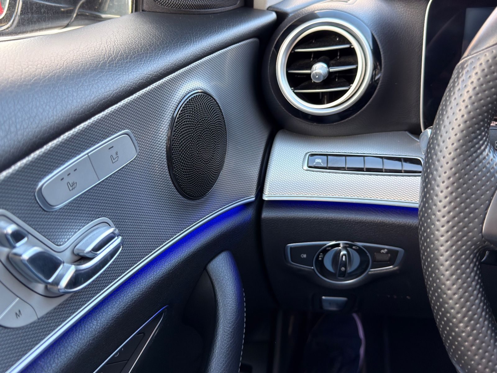 Mercedes-Benz E 220 – Bild 17