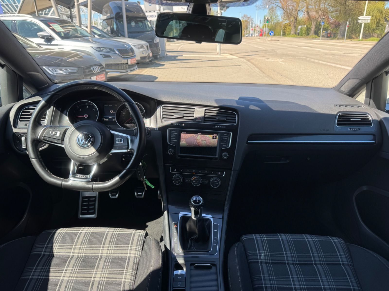 Volkswagen Golf – Bild 12