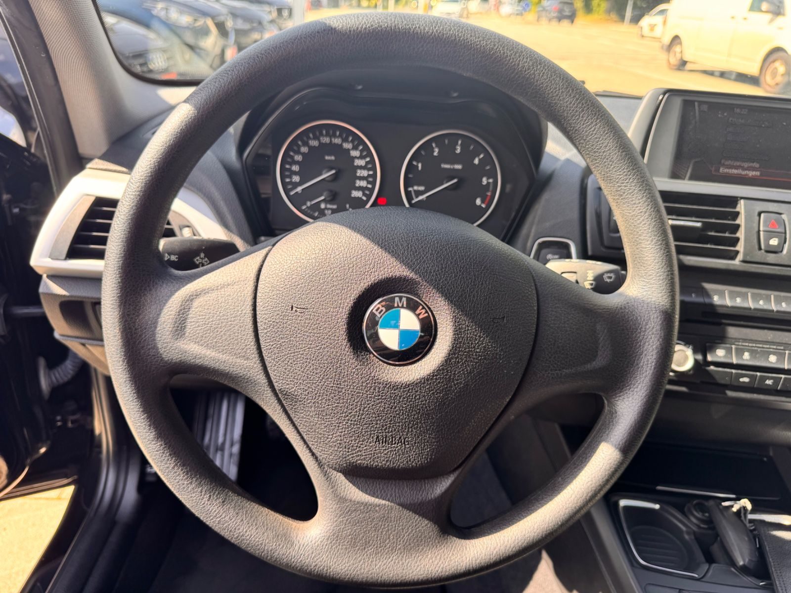 BMW 114 – Foto 12