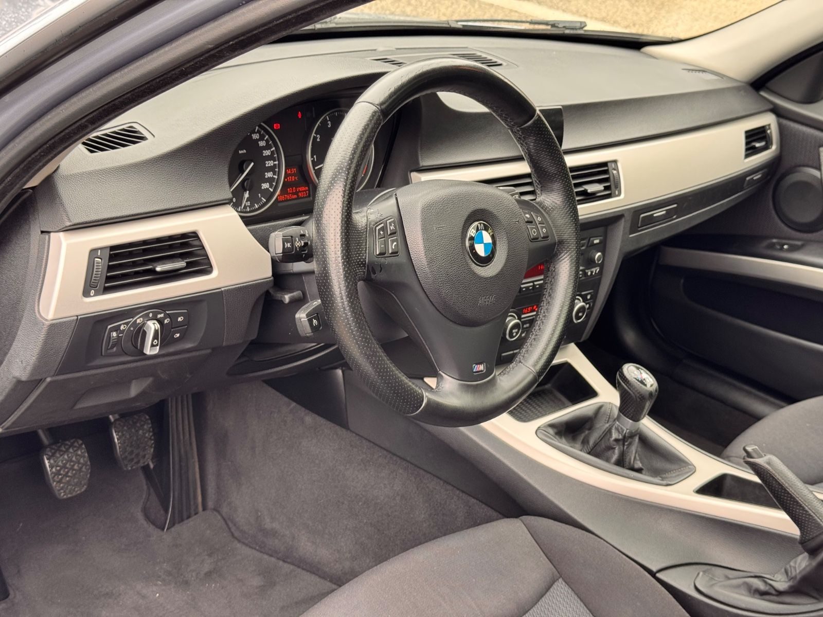 BMW 318 – Foto 13
