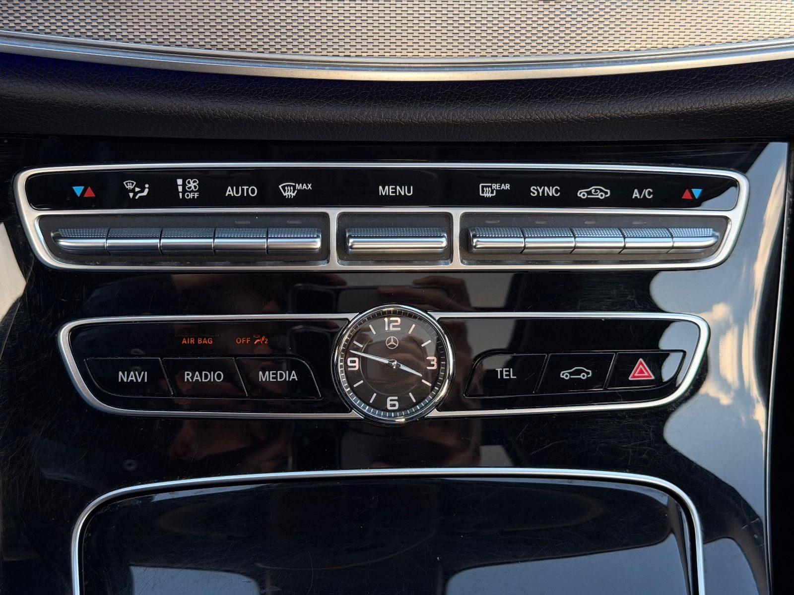 Mercedes-Benz E 220 – Bild 16