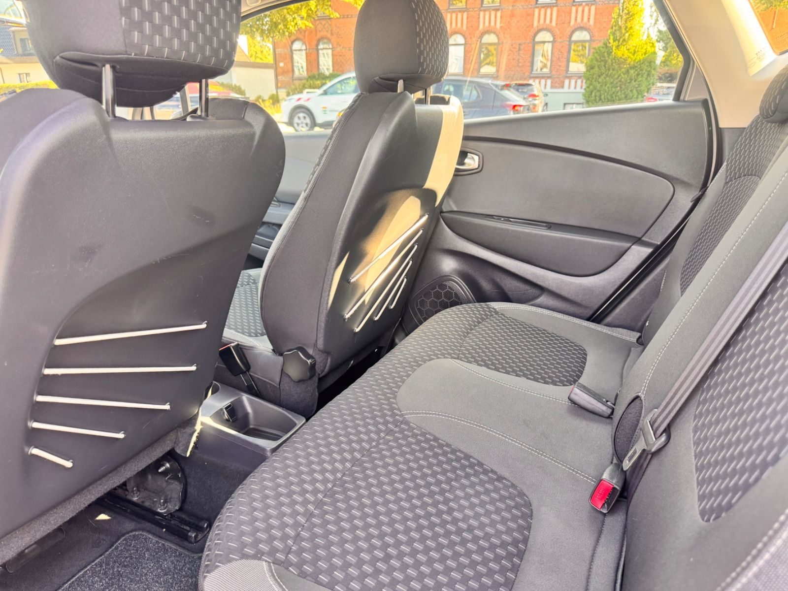Renault Captur – Foto 29