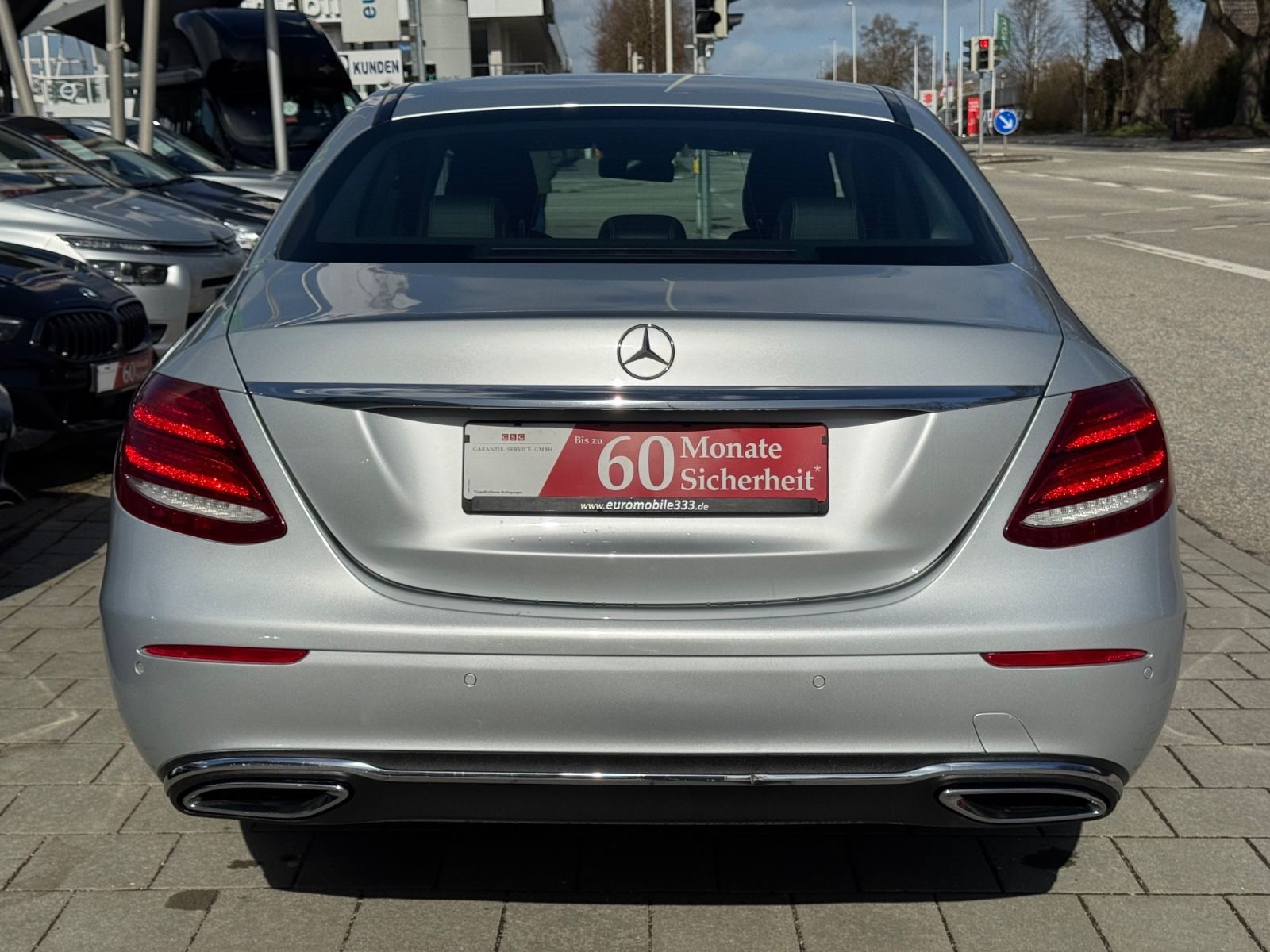 Mercedes-Benz E 220 – Bild 5