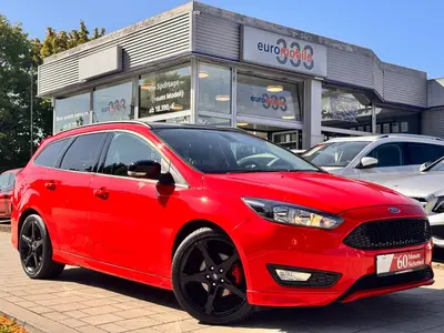Ford Focus 1,0 EcoBoost · ST-Line · SHZ · BT · MFL · Klimatr