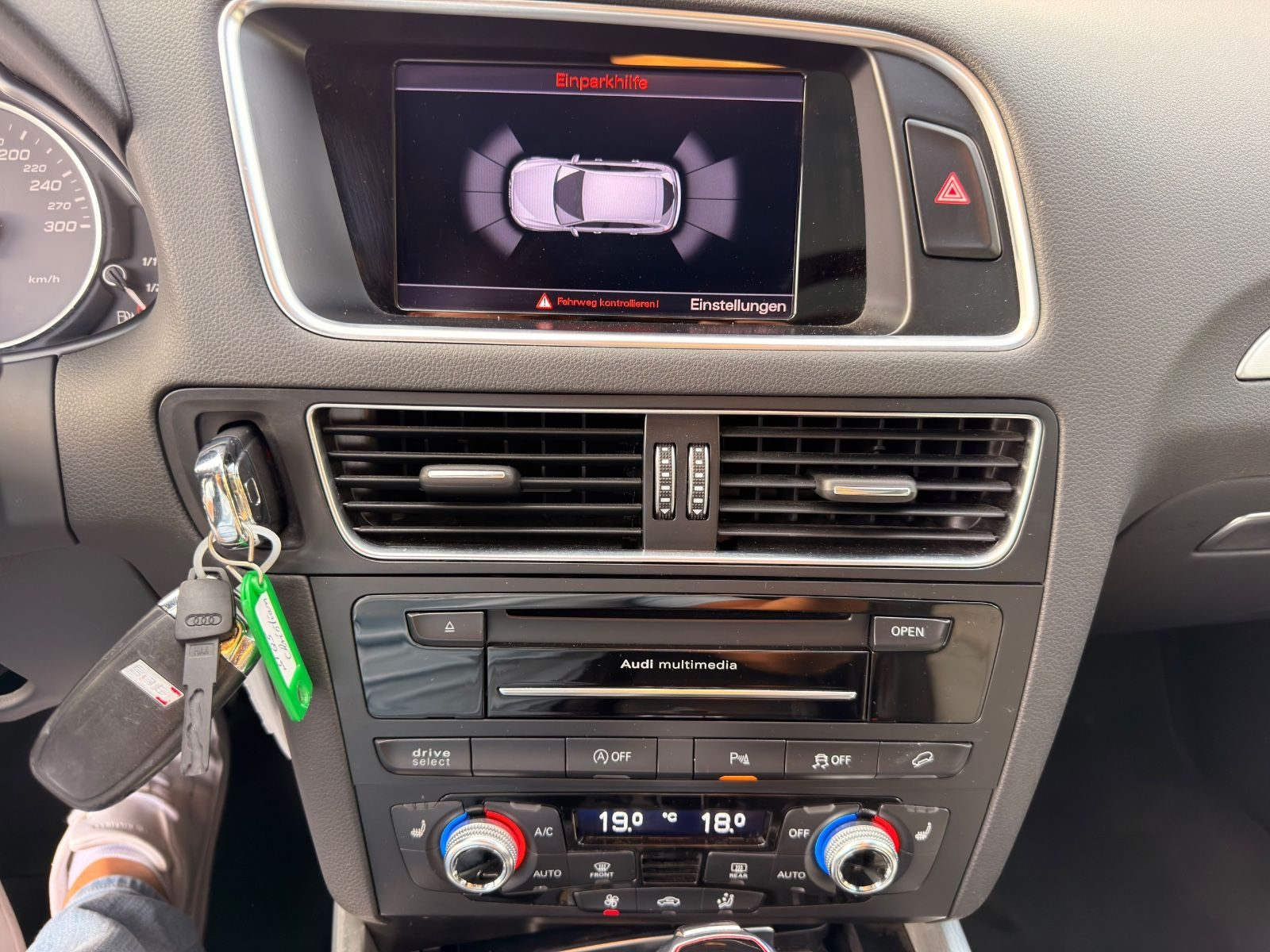 Audi SQ5 – Foto 20
