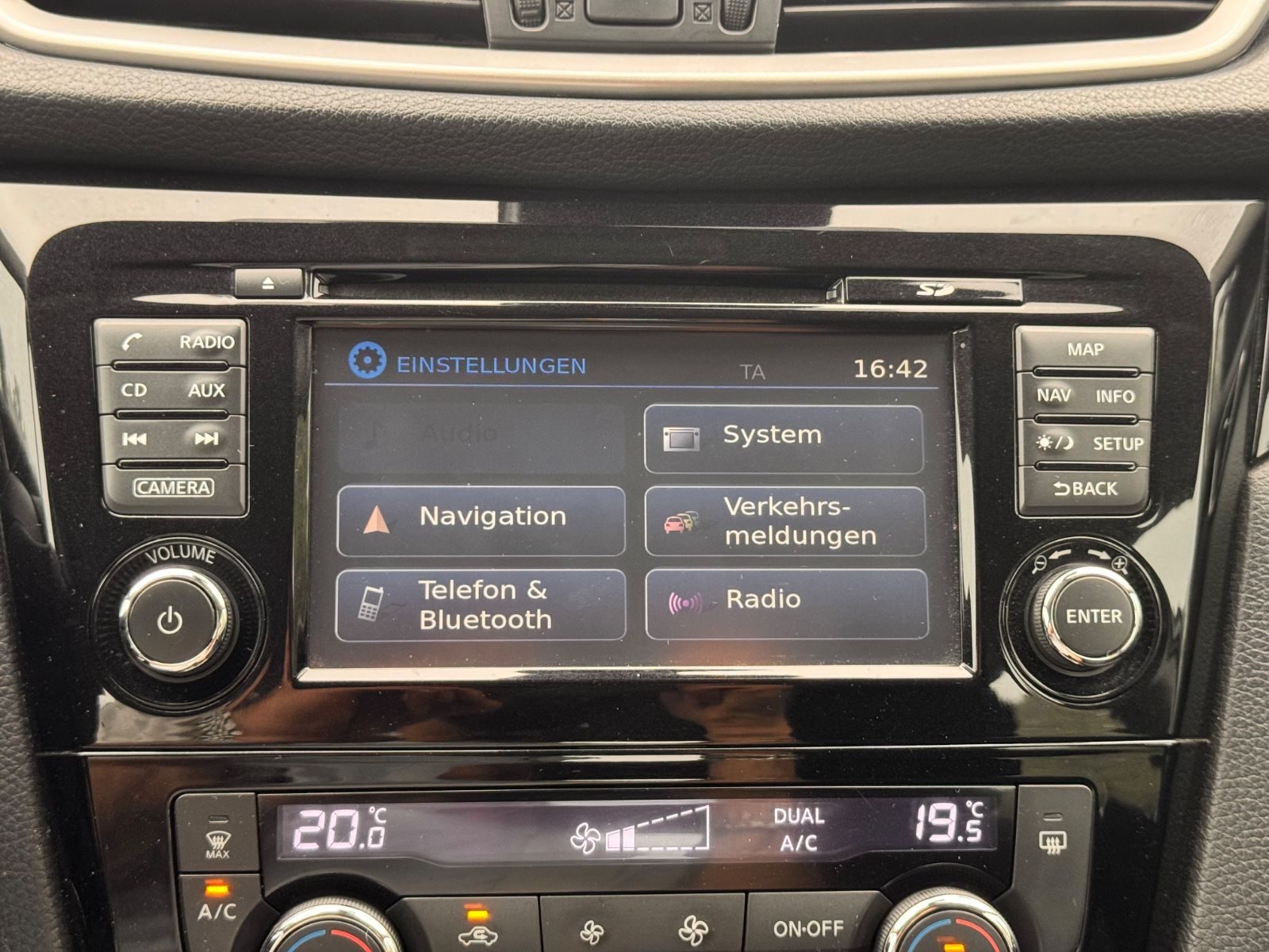 Nissan Qashqai – Foto 17