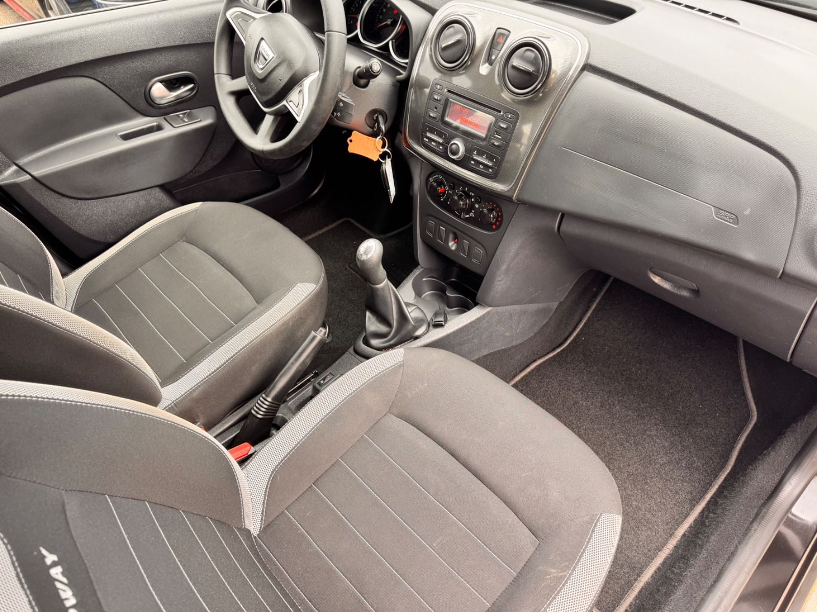 Dacia Sandero – Bild 14