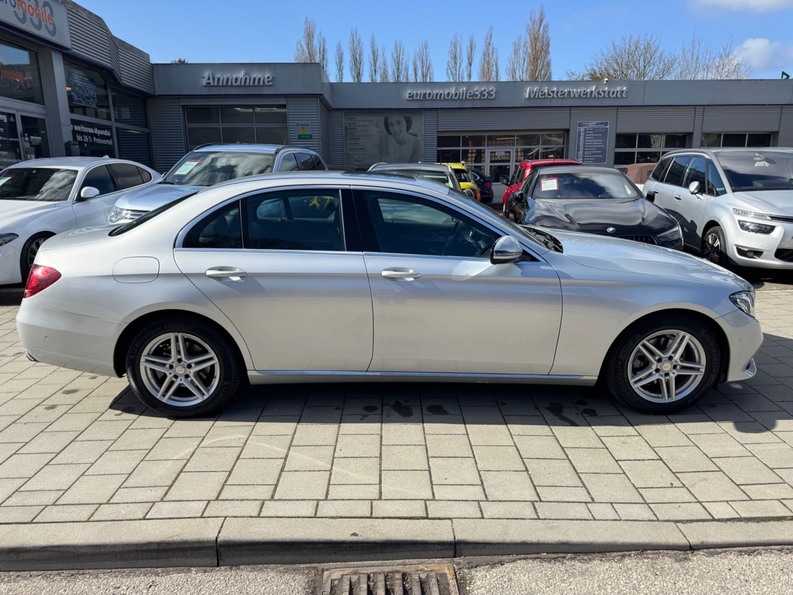 Mercedes-Benz E 220 – Bild 7
