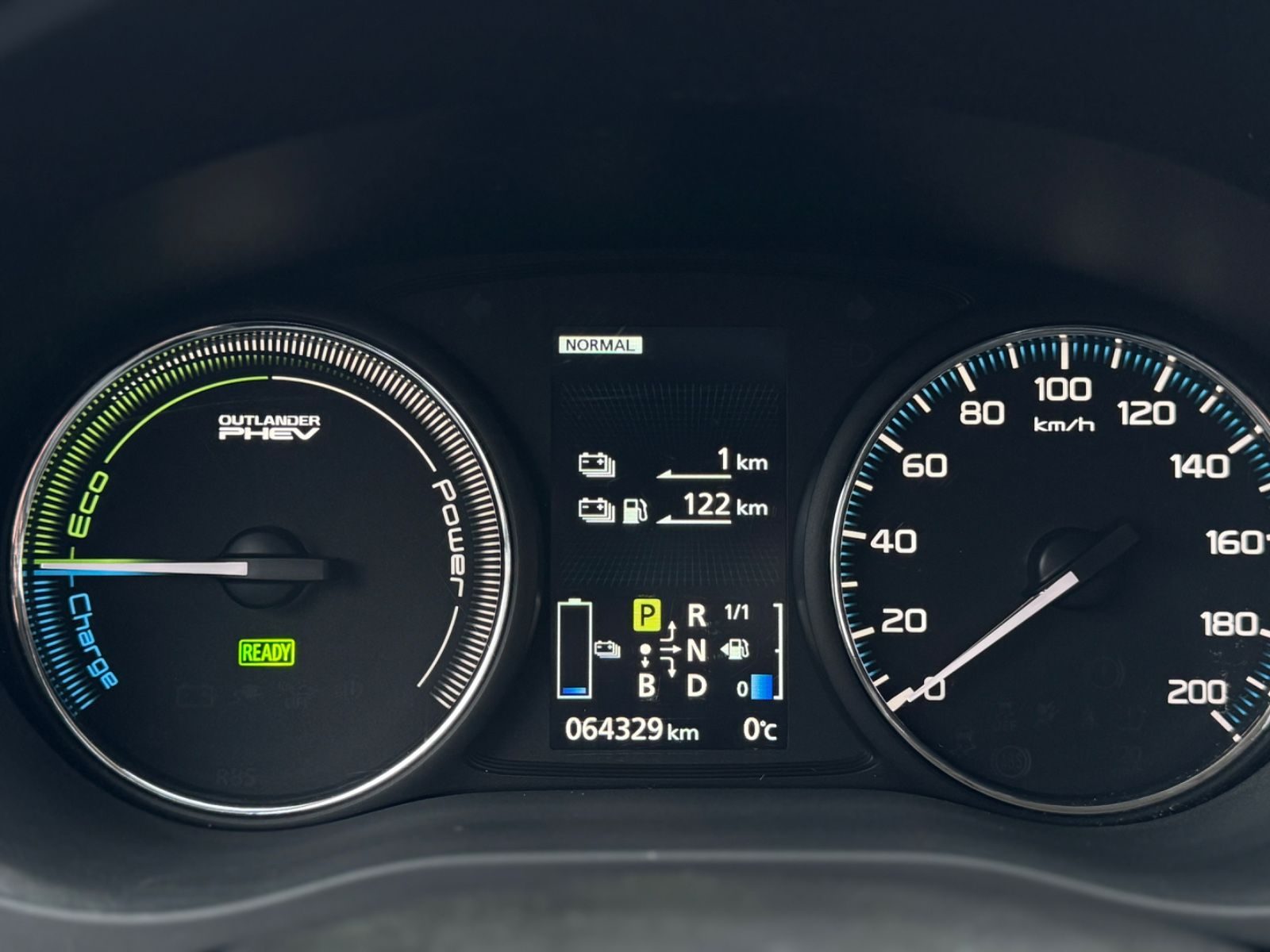 Mitsubishi Outlander – Bild 14