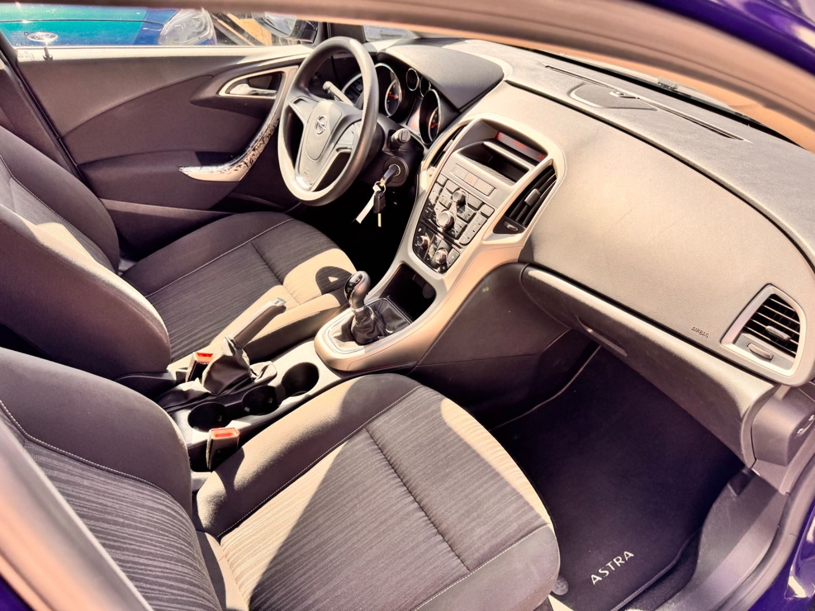 Opel Astra – Foto 16