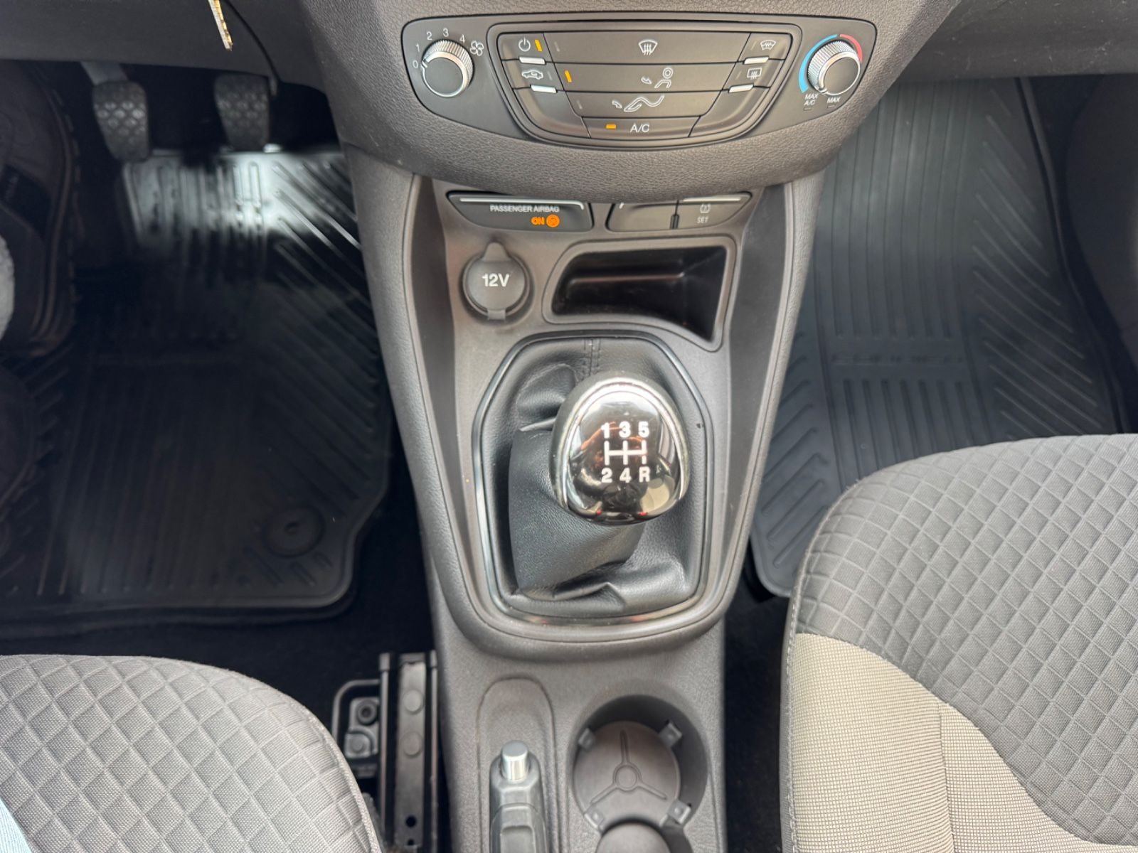 Ford Transit – Foto 16