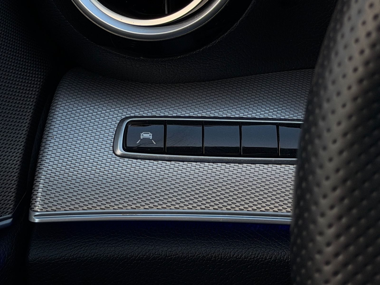 Mercedes-Benz E 220 – Bild 18