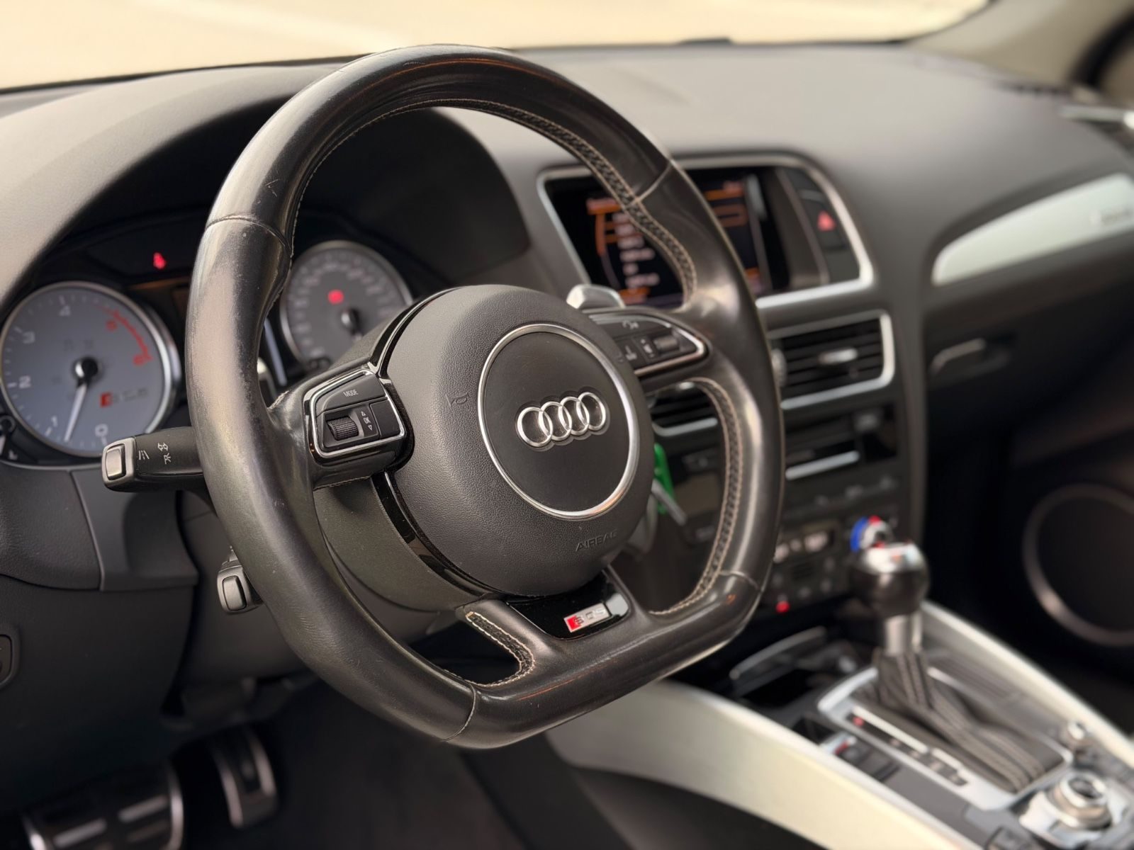 Audi SQ5 – Foto 24