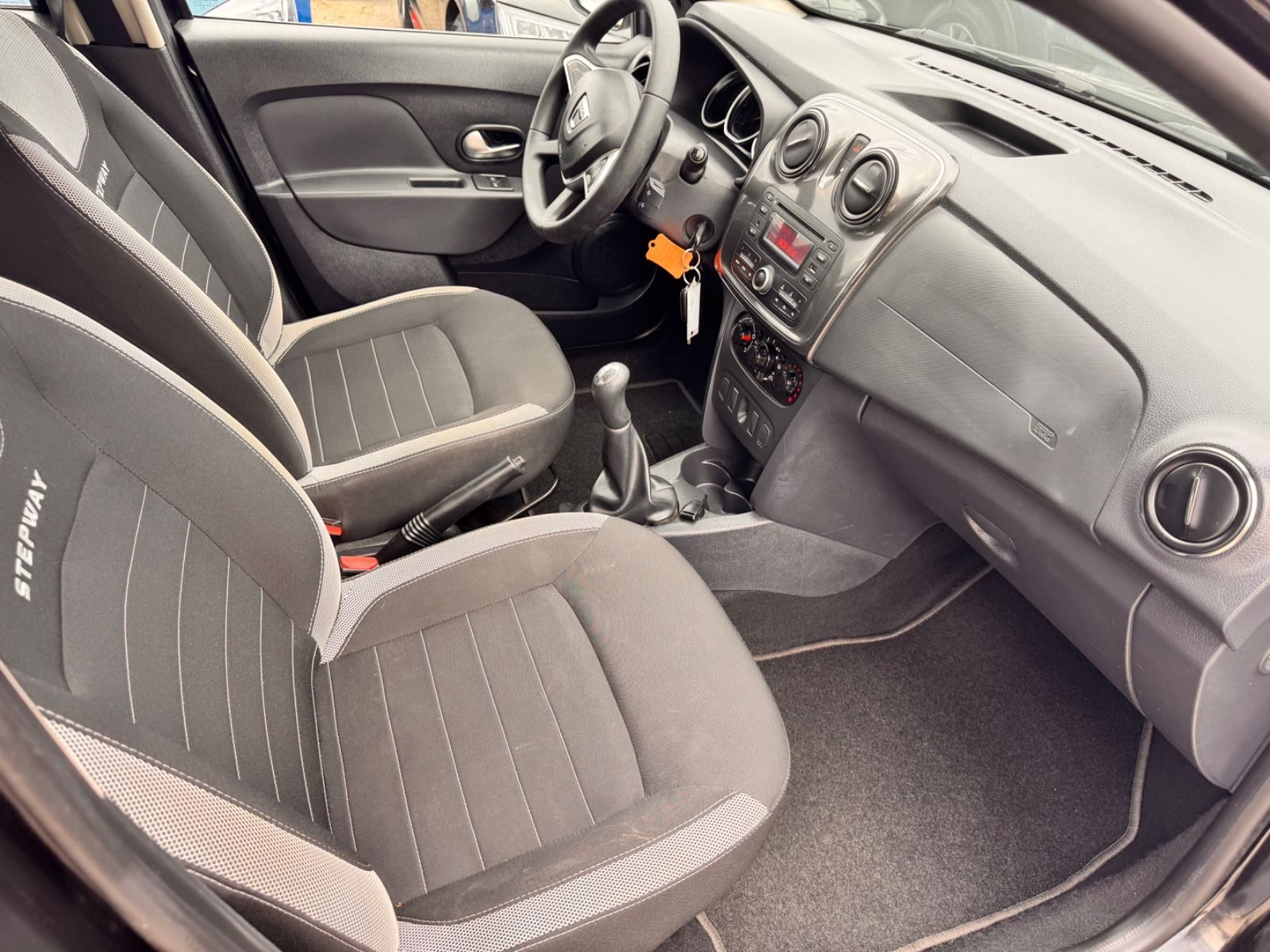 Dacia Sandero – Bild 15